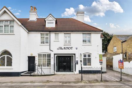 1 Bedroom Flat for sale in Westgate by Guildcrest