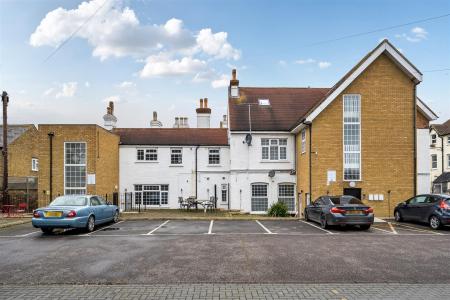 1 Bedroom Flat for sale in Westgate by Guildcrest