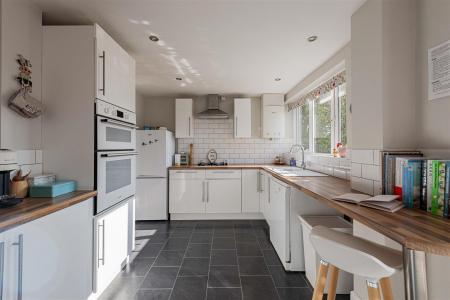Guilton, Ash, bedroom semi detached home for sale