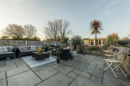 Orchard Road, Westbrook - 4 bedroom semi detached