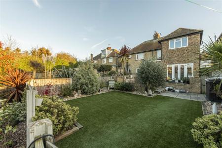 Orchard Road, Westbrook - 4 bedroom semi detached
