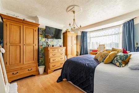 Orchard Road, Westbrook - 4 bedroom semi detached