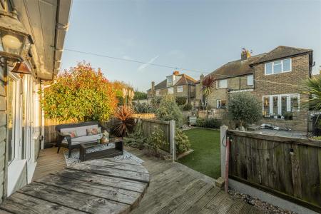 Orchard Road, Westbrook - 4 bedroom semi detached