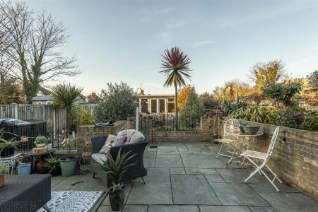 Orchard Road, Westbrook - 4 bedroom semi detached
