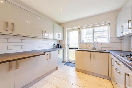2 bedroom bungalow for sale in Margate by Guildcre