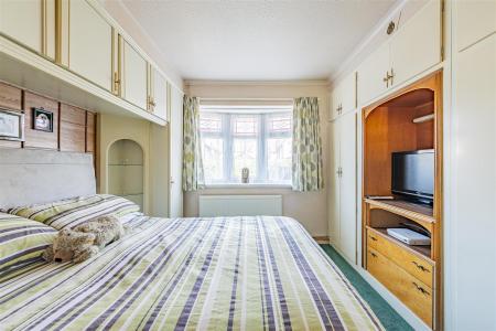 2 bedroom bungalow for sale in Margate by Guildcre