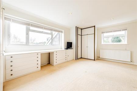 Mill Field Broadstairs. 3 bedroom bungalow for sal