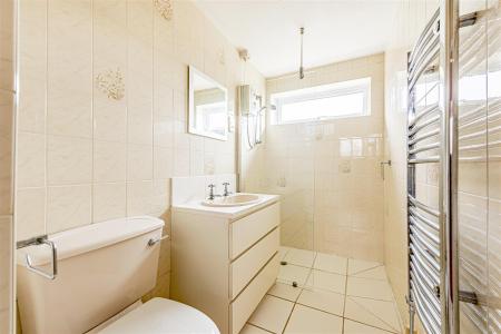 Mill Field Broadstairs. 3 bedroom bungalow for sal