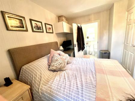 Cheney Road Misnter, 3 bed end-terrace for sale by