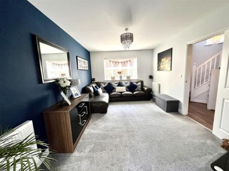 Cheney Road Misnter, 3 bed end-terrace for sale by