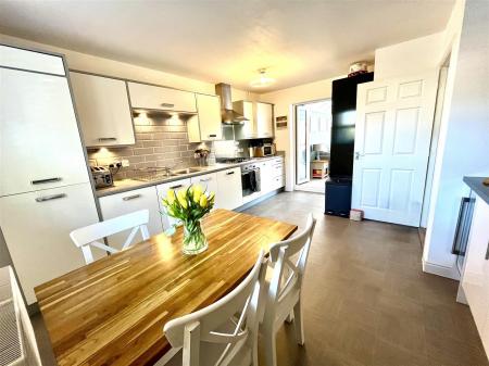 Cheney Road Misnter, 3 bed end-terrace for sale by