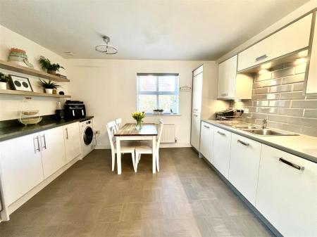 Cheney Road Misnter, 3 bed end-terrace for sale by