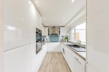 Windermere Avenue Ramsgate, 3 bed semi detached ho