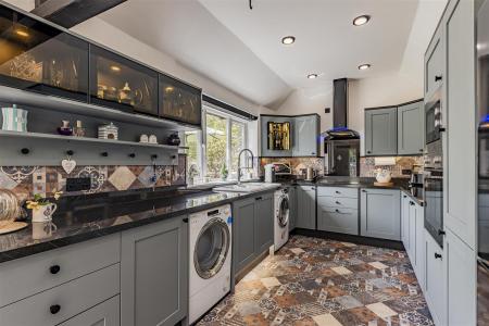 Brickfield Cottage, Bridge for Sale by Guildcrest