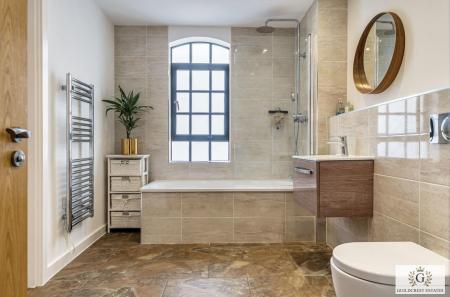 Millers Hill Ramsgate for sale- bathroom