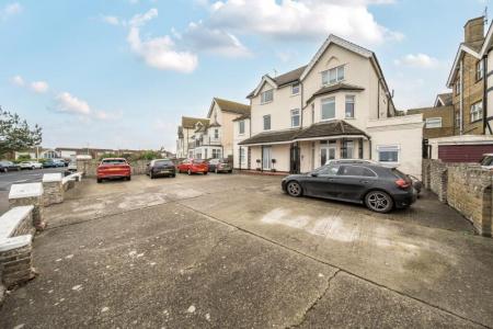 -68e00db72bcba-t-1362525-2-68dfab0713946 - Copy.jp