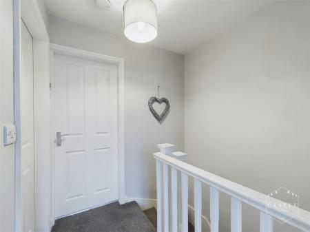 FIRST FLOOR LANDING