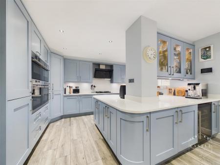 DINING/LIVING KITCHEN (Kitchen Area)