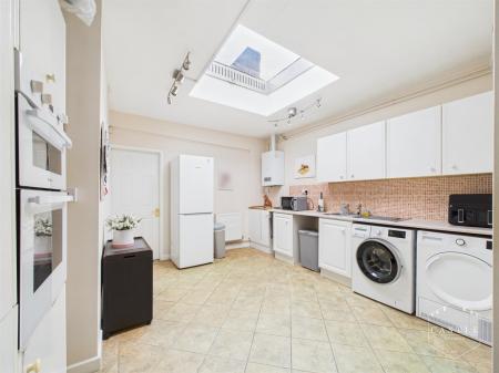 UTILITY/KITCHEN