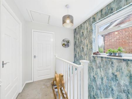 FIRST FLOOR LANDING