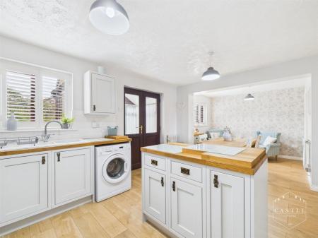 DINING KITCHEN