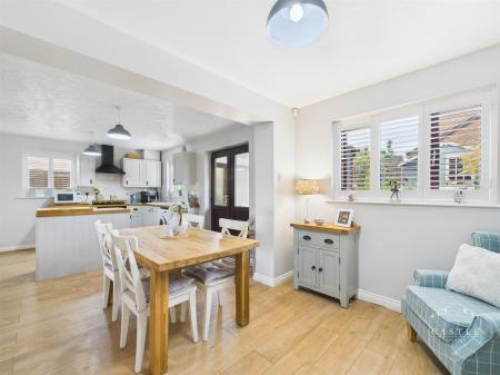 DINING KITCHEN