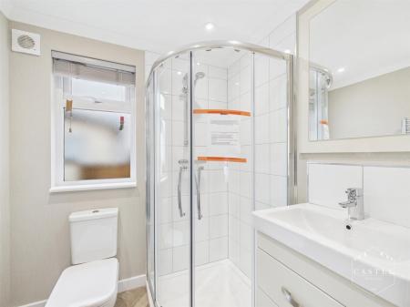ENSUITE SHOWER ROOM