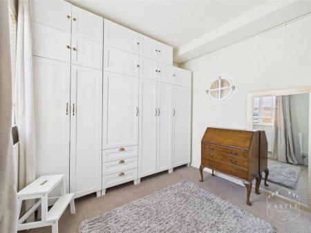 BEDROOM ONE - DRESSING AREA