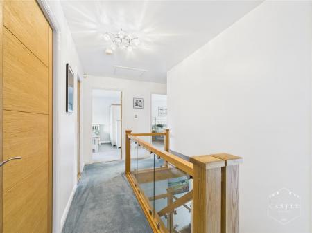 FIRST FLOOR LANDING