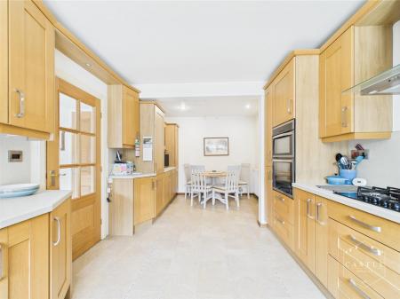 BREAKFAST KITCHEN