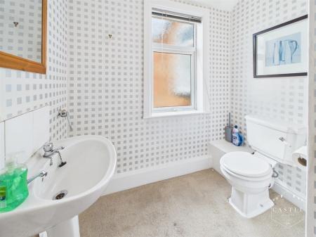 SEPARATE WC