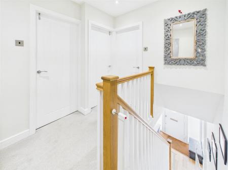 FIRST FLOOR LANDING