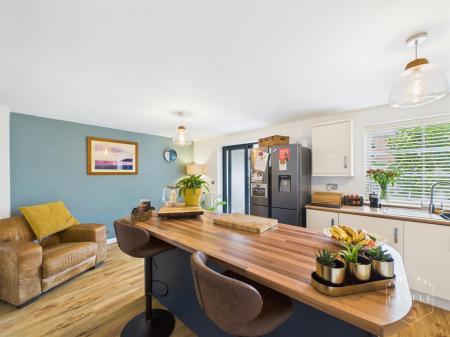 BREAKFAST KITCHEN
