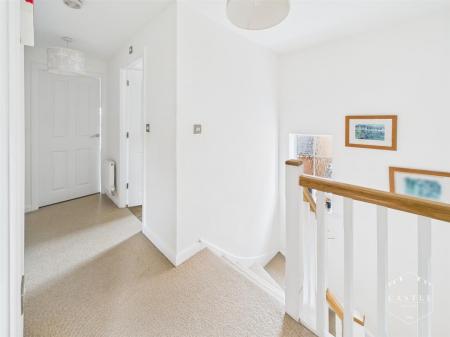 FIRST FLOOR LANDING