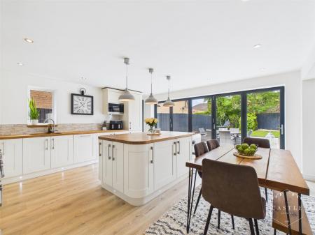 LIVING KITCHEN