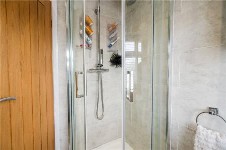 Shower Room (2)