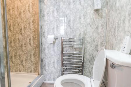 F/F Shower Room