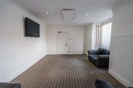 Living Room (2)