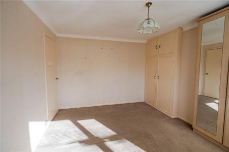 Bedroom 1 (2)