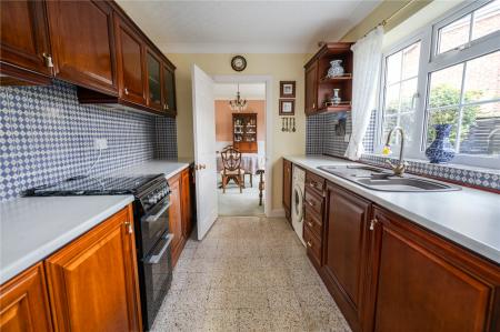 Kitchen (2)