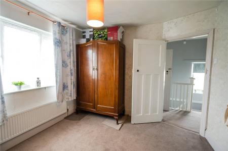 Bedroom 2 (2)