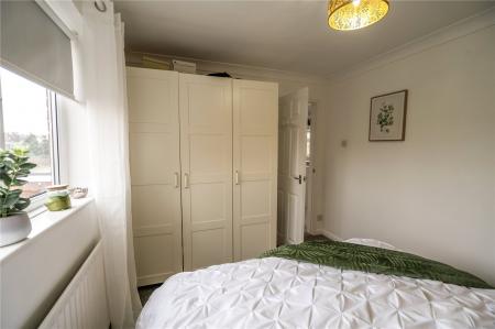Bedroom 2 (3)