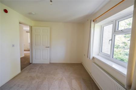 Bedroom 1 (2)