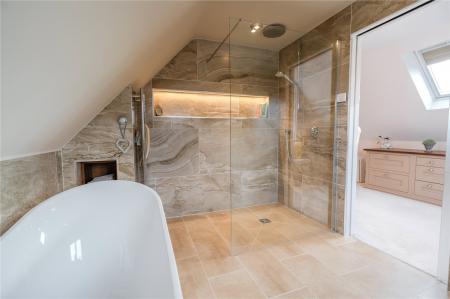 En-Suite (2)