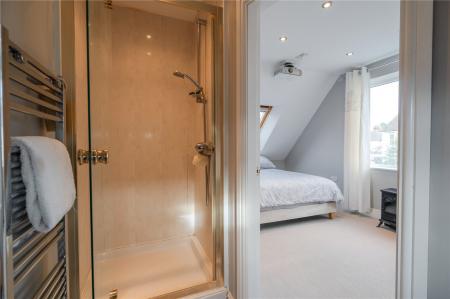 En-Suite (2)