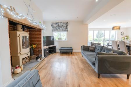 Kitchen/Family Room