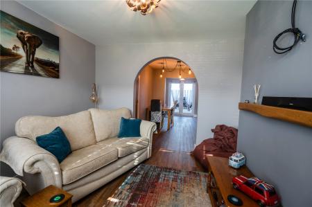 Living Room (2)
