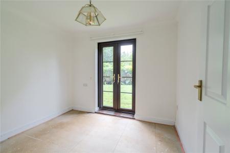 Bedroom2/Dining Room