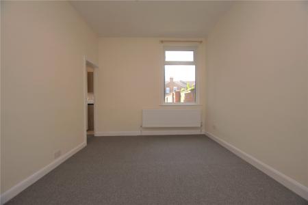 Living Room (2)