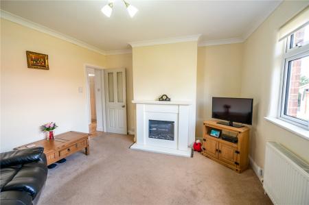 Living Room (2)